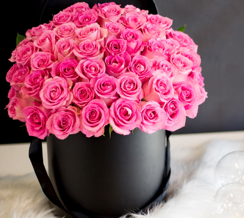 48 Pink Roses Luxurius Hatbox